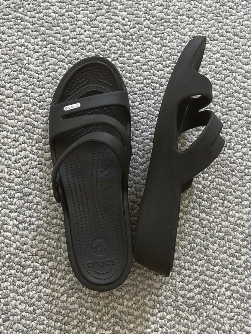 Crocs Women’s Size 11 Waterproof Washable Foam Slide Slip On Sandals